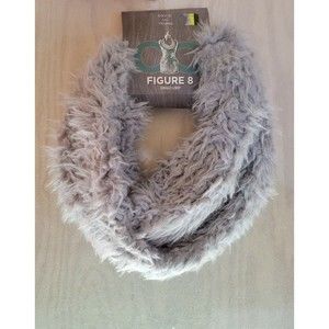David & Young Women's Figure 8 Single Loop Scarf Faux Fur Gray NWT